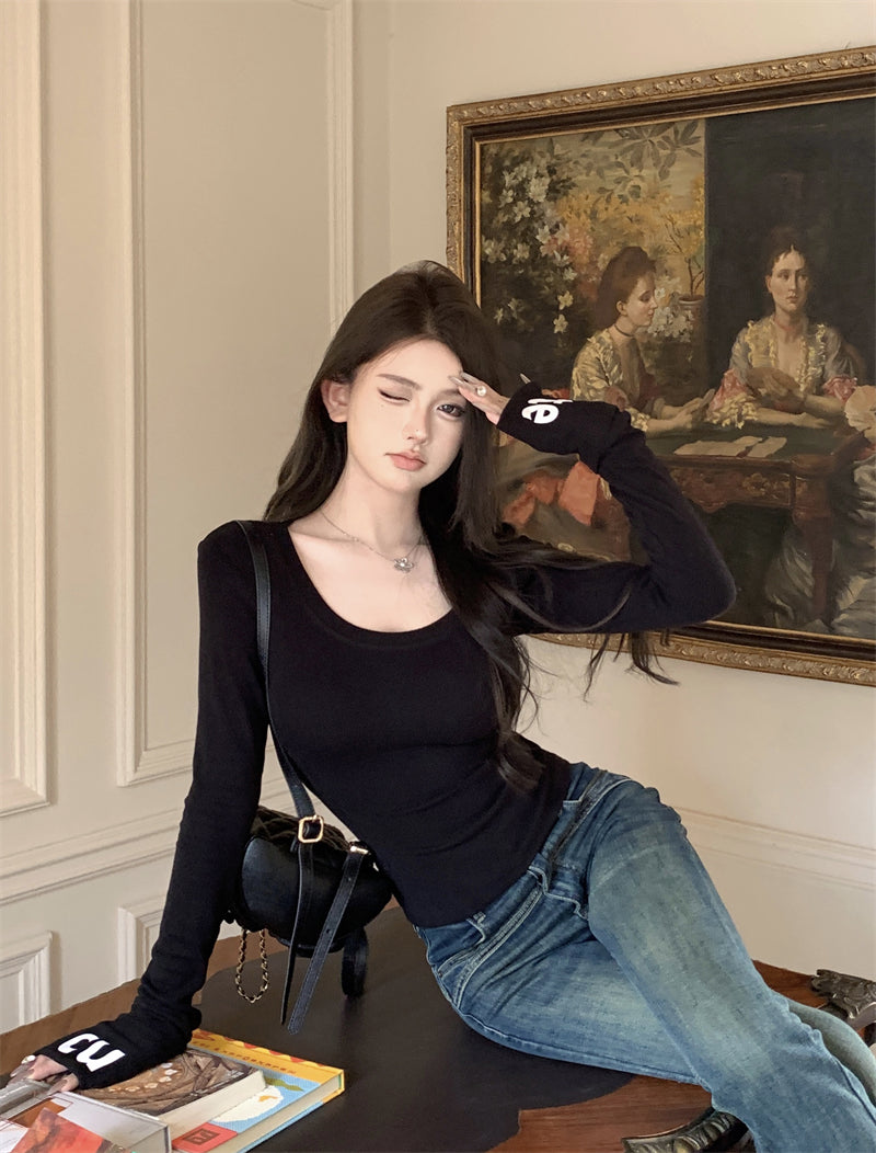 26Jun. 軟糯舒服字母袖U領打底上衣 米杏/黑
