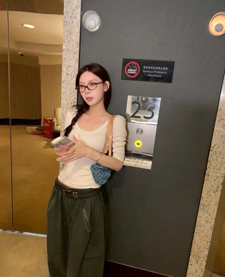 26Jun. 美式正肩U領百搭五分袖上衣 杏
