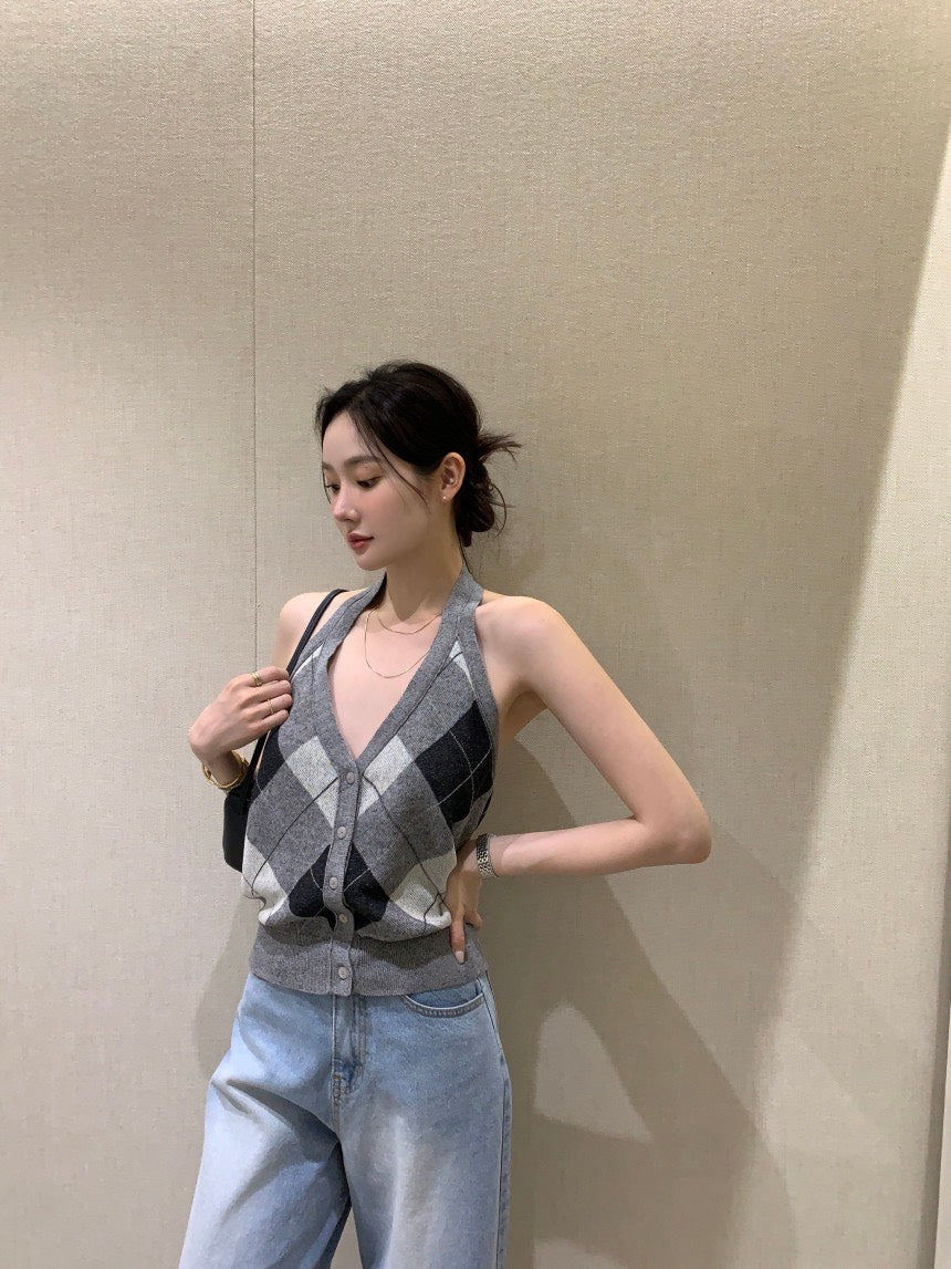 26Jun. 復古菱格掛脖針織背心 灰