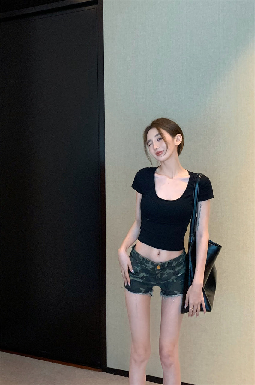 26Jun. 彈力修身大U短版上衣 黑