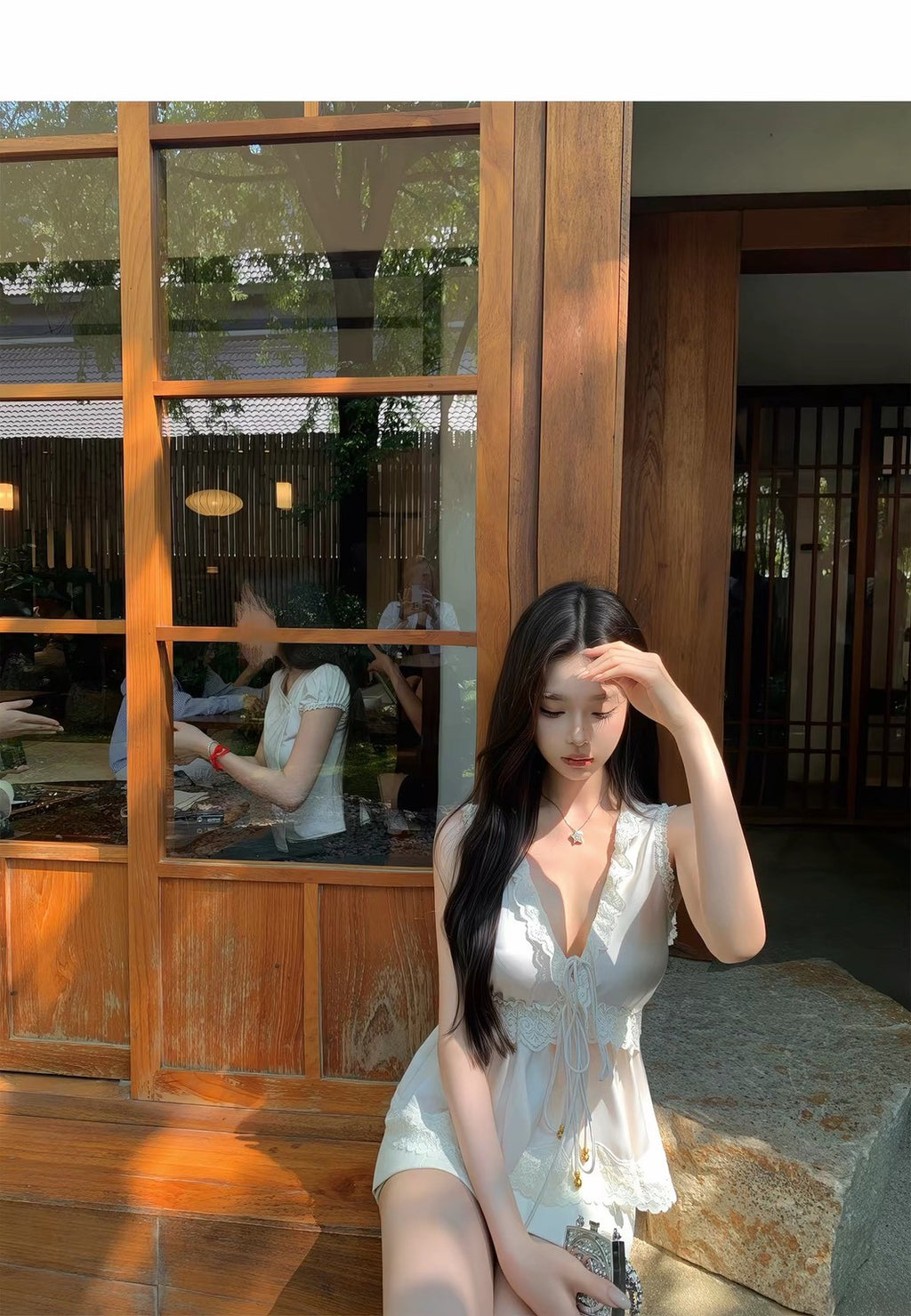26Jul. 花樣蕾絲 甜美V領綁帶背心 杏