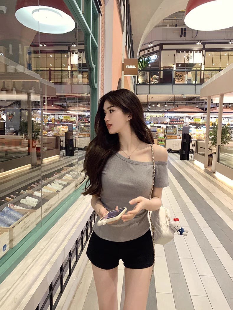 26Jun. 斬女瘦瘦斜肩純色上衣 灰