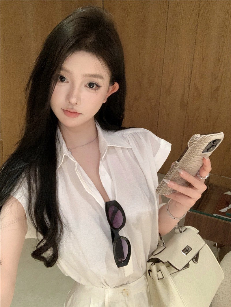 26Jun. 簡約鬆弛感小飛袖襯衫 白 高腰反折白短褲