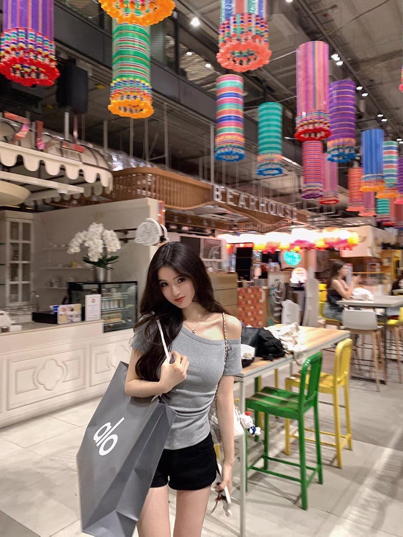 26Jun. 斬女瘦瘦斜肩純色上衣 灰