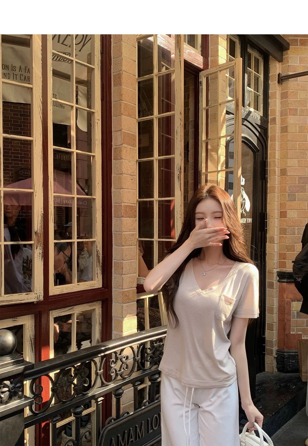 26Jun. 會呼吸的上衣 麻棉V領口袋寬鬆上衣 亞麻色