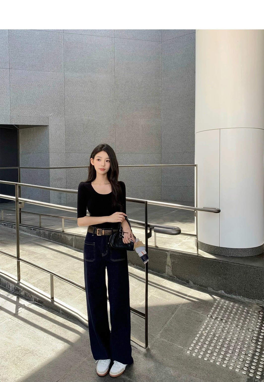 26Jun. 超好搭韓女氣質五分袖U領上衣 黑