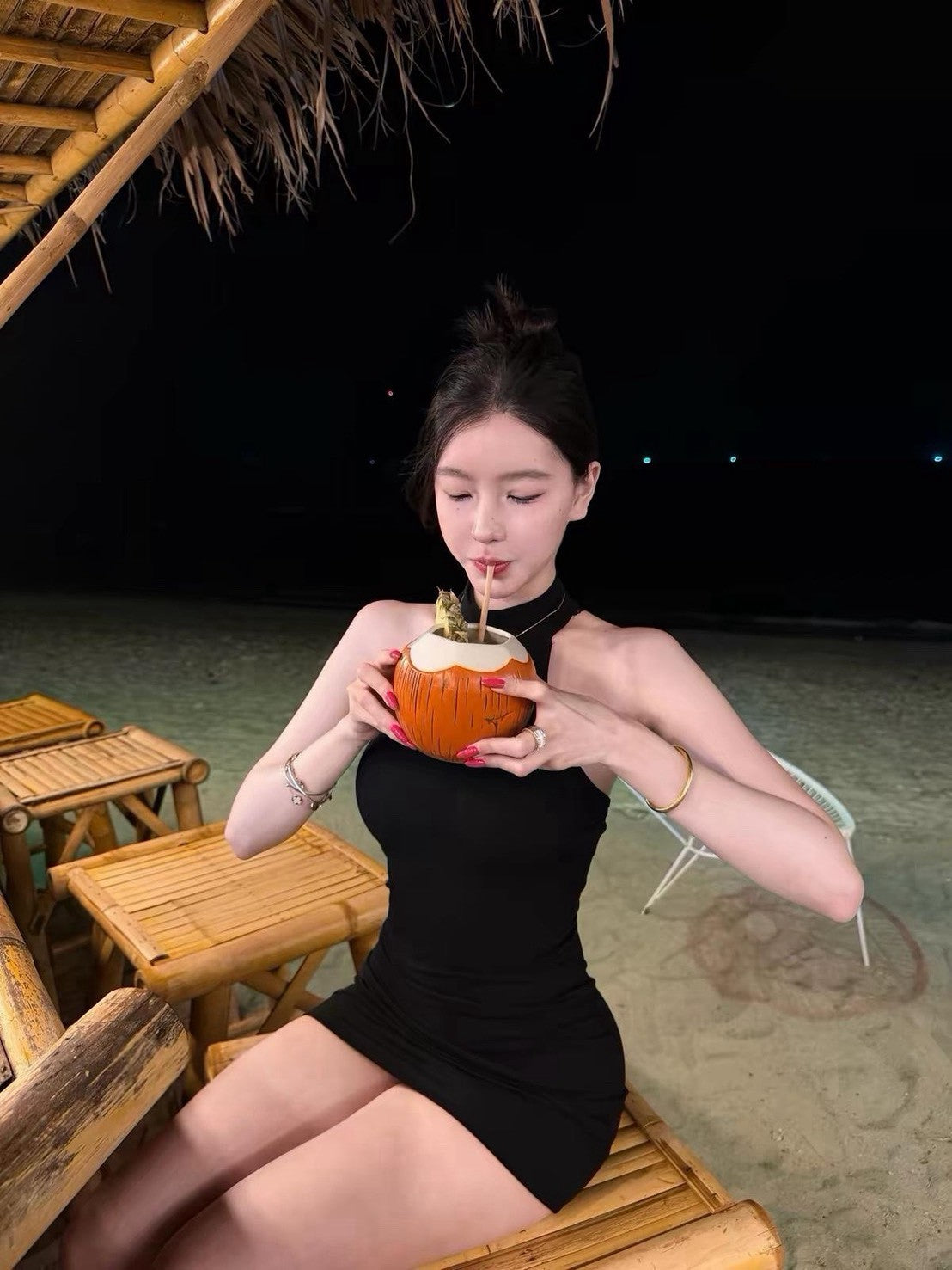 26Sep. 攻心曲線 黑色美背蕾絲修身包臀裙