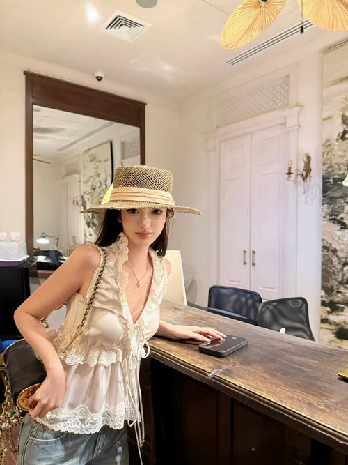 26Jul. 花樣蕾絲 甜美V領綁帶背心 杏