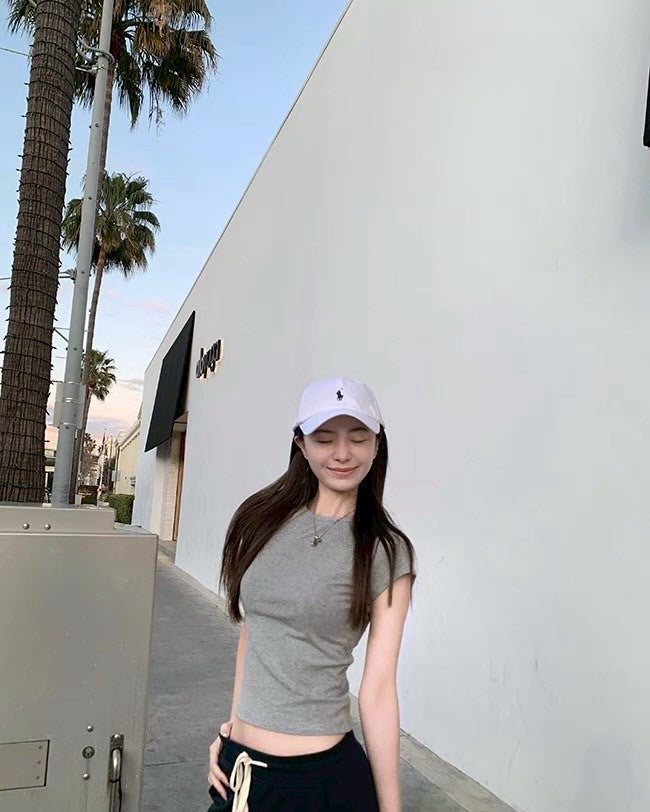 26Jun. 美式百搭 經典正肩修身圓領純色上衣 灰/白/黑