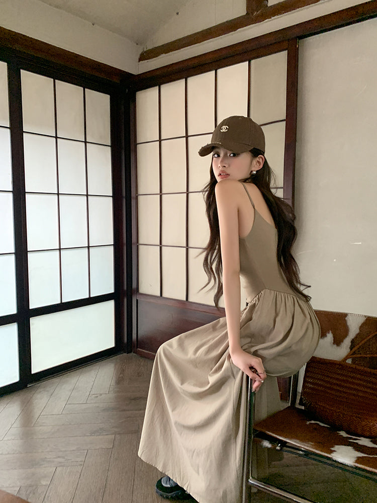 26Jun. 極簡赫本風U挖背長洋裝 杏