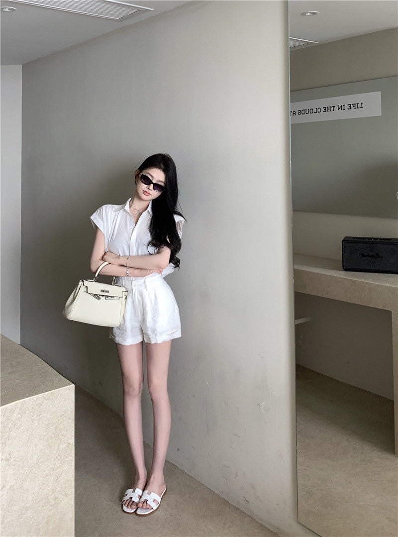 26Jun. 簡約鬆弛感小飛袖襯衫 白 高腰反折白短褲