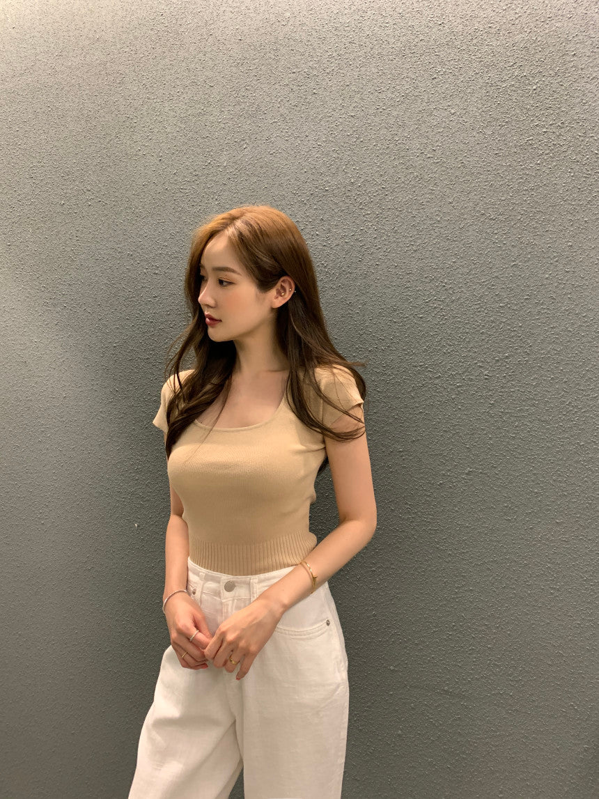 26Jun. 方領針織短袖上衣 杏