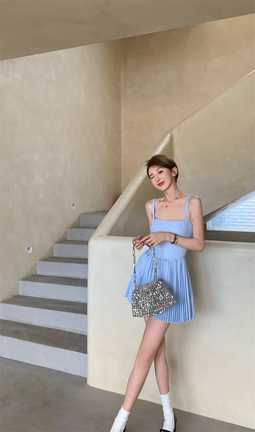 26Jun. 方領露背高腰百褶裙 藍