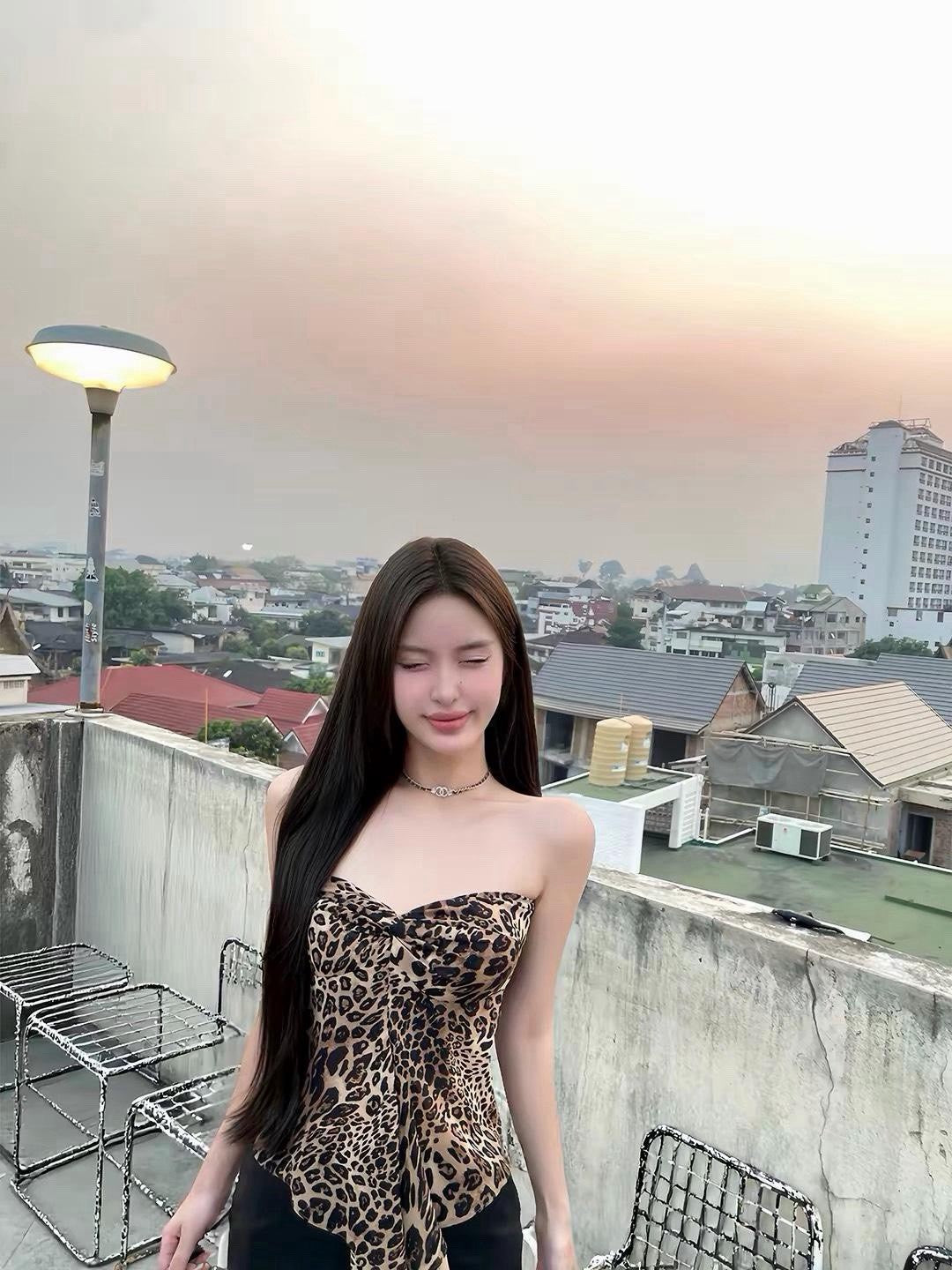 26Sep. 千禧辣妹復古V領掛脖豹紋背心