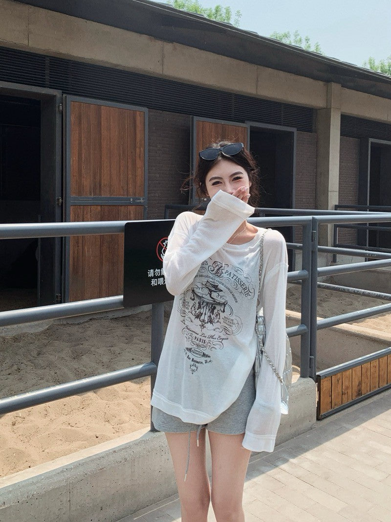 26Jun. 俏皮防曬模式 圓領美式印花上袖上衣 白