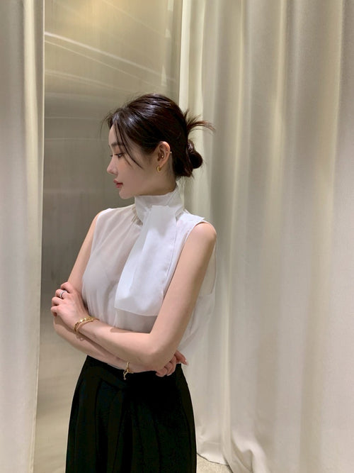 26Jun. 法式飄帶鈕扣直肩設計背心 白/黑