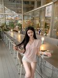 26Jun. 熱銷款女王回歸 面膜V領T恤 粉/灰