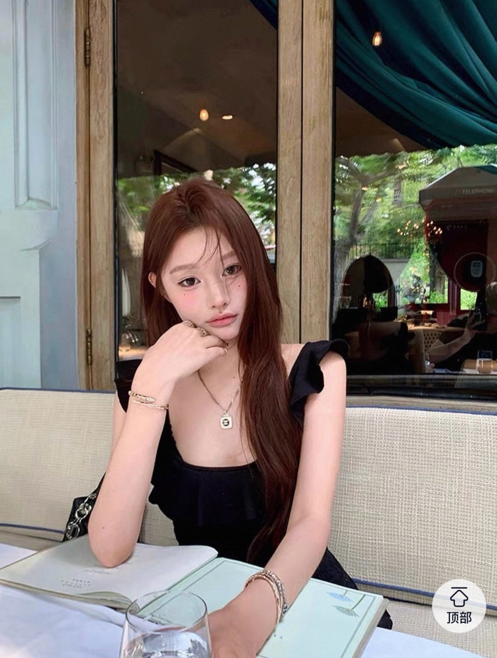 26Jul. 赫本圓舞曲縷空坑條設計針織裙 黑