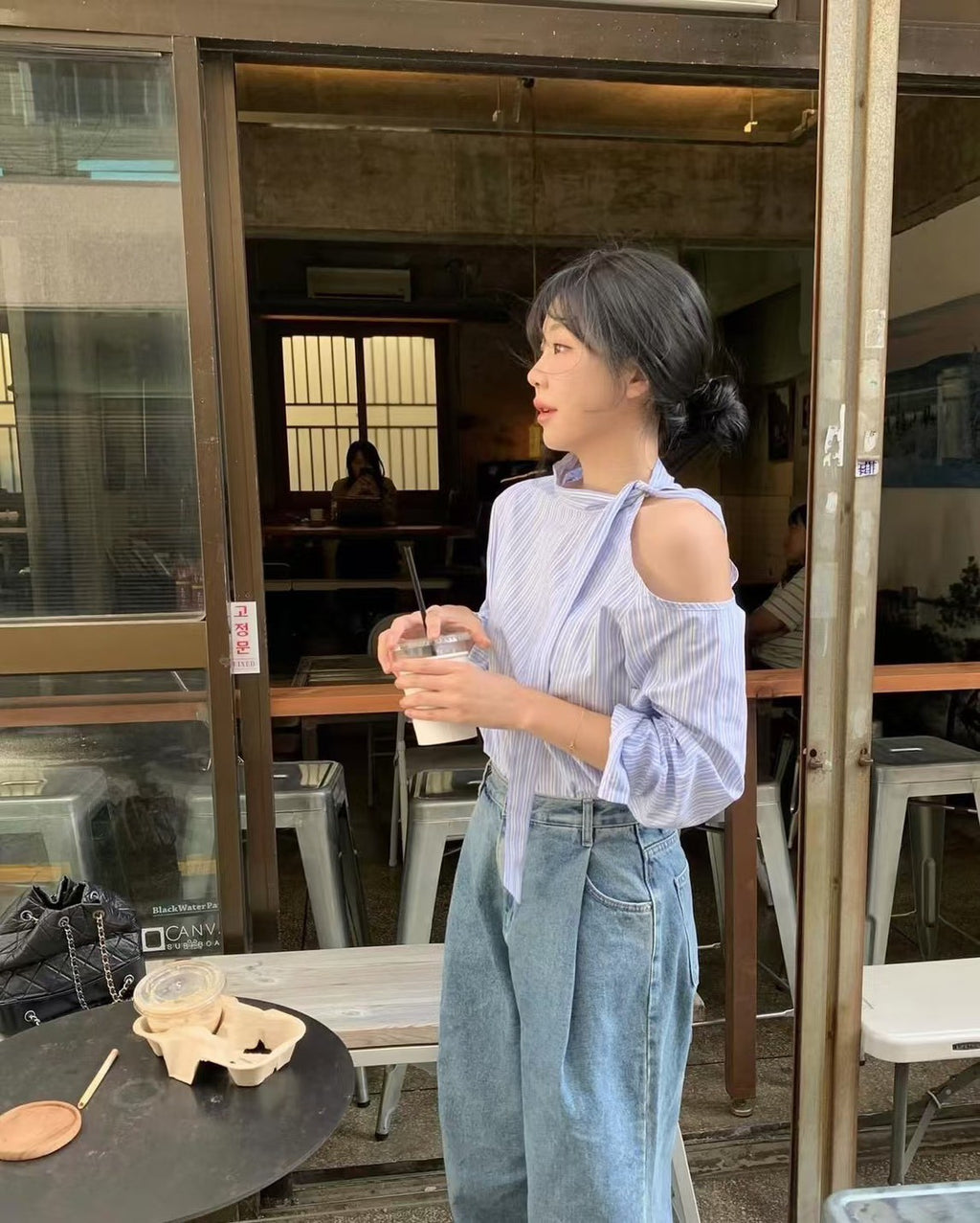 26Jun. 復古韓早春條紋綁帶露肩上衣 藍