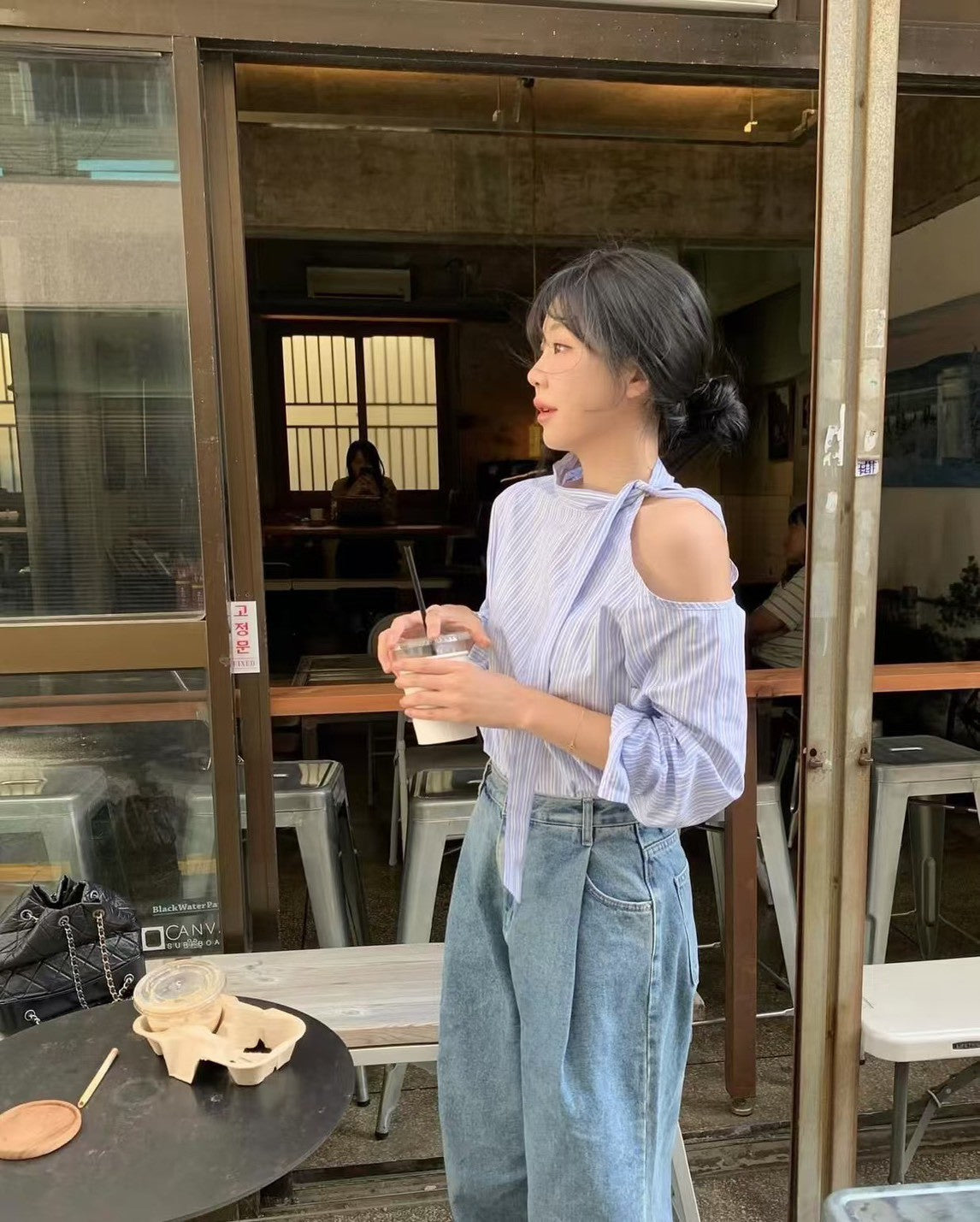 26Jun. 復古韓早春條紋綁帶露肩上衣 藍