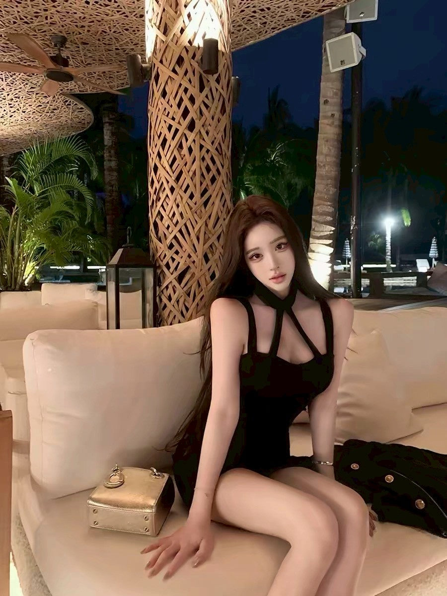 26Jun. 午夜倩影 黑色縷空設計感包臀裙