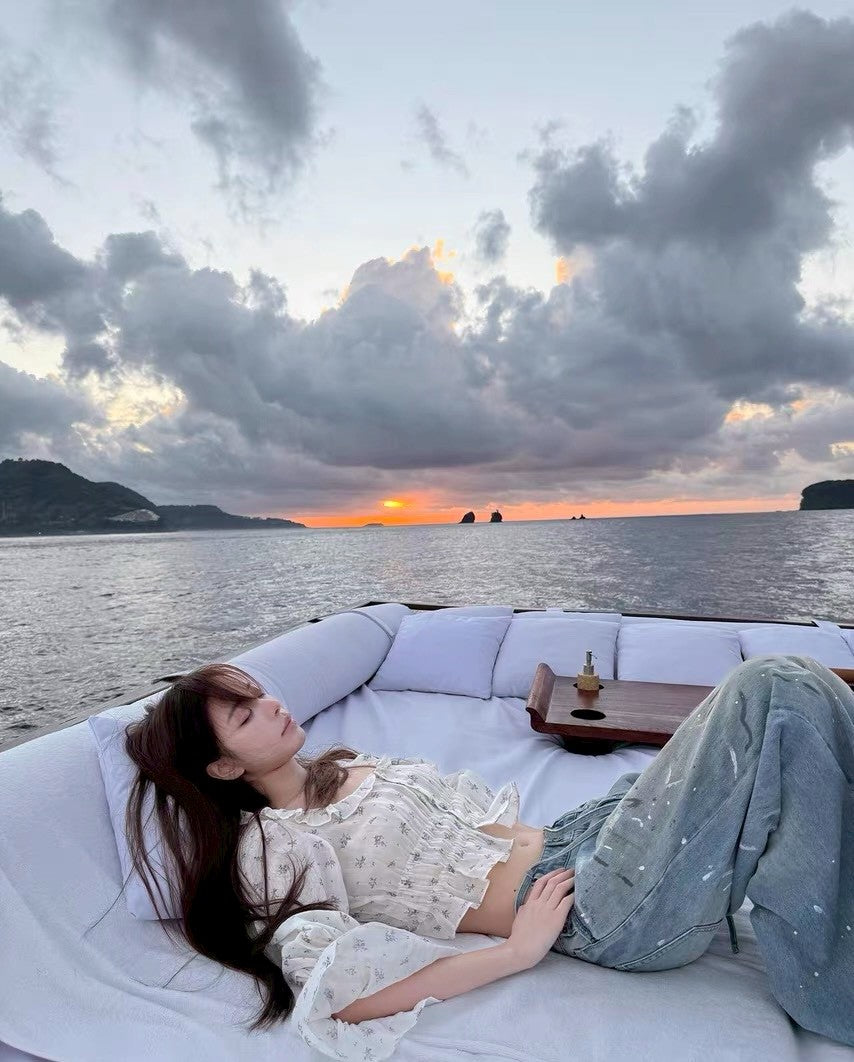 26Jul. 浪漫至上泡泡荷葉氣質上衣 碎花/純白