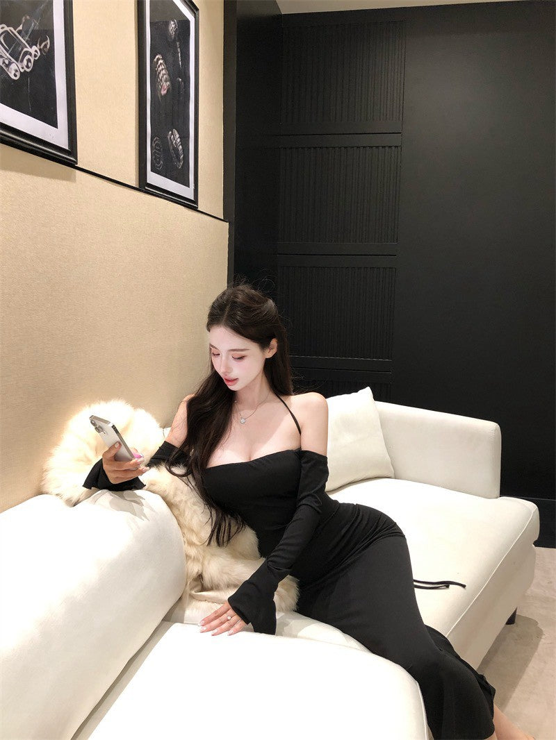 26Jun. 極致美腰性感掛脖交叉綁腰彈力連身裙 黑/藍