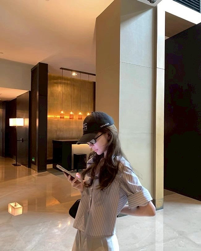 26Jun. 輪廓自洽挺版捲邊小袖休閒襯衫 條紋