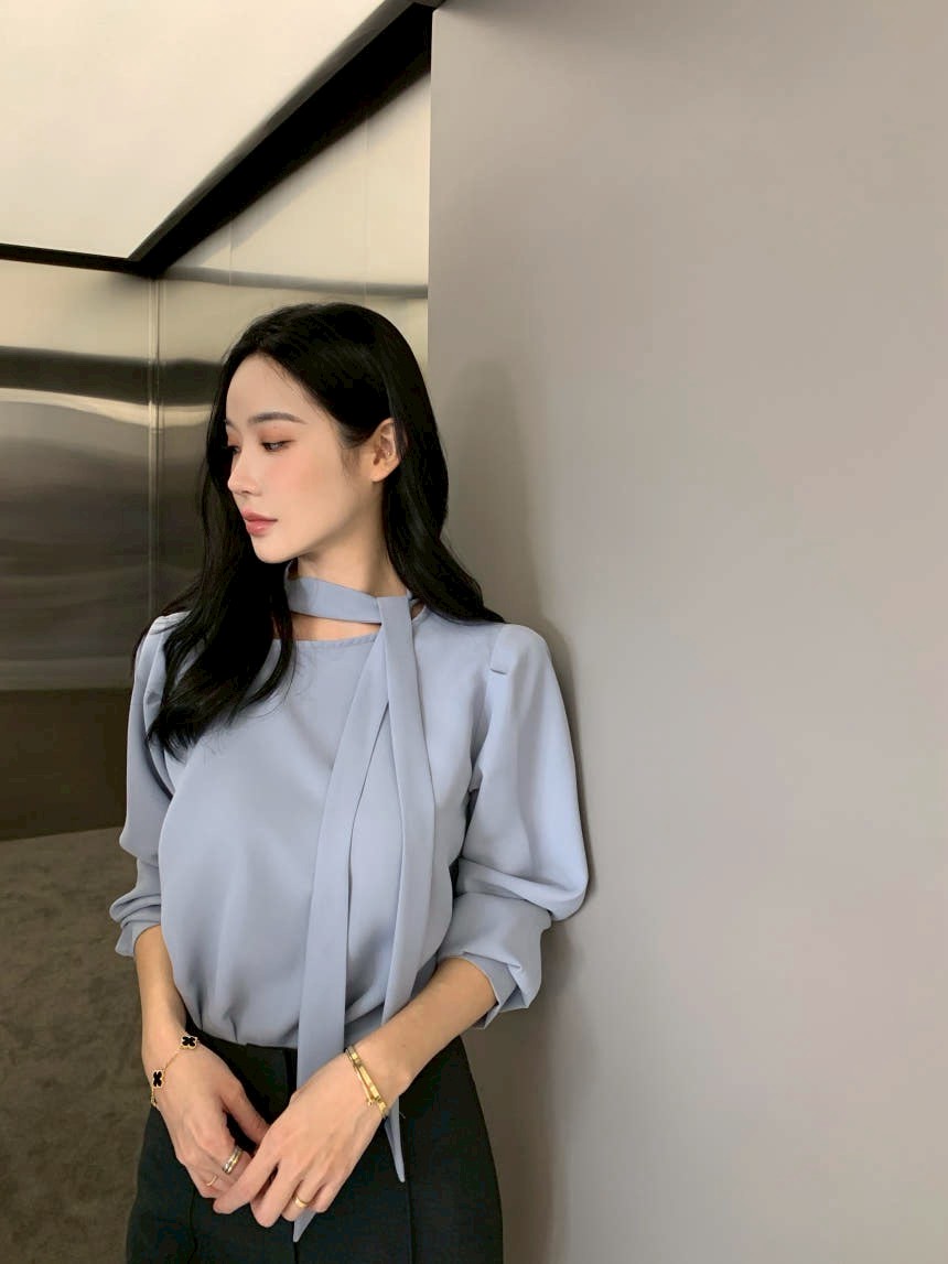 26Jun. 法式新款掛脖飄帶氣質上衣 粉/藍