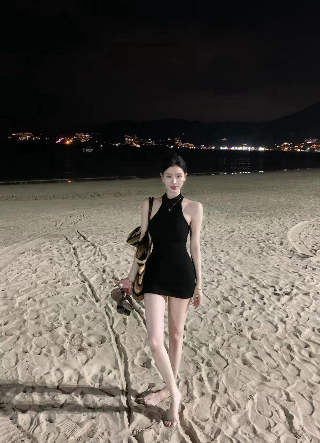 26Sep. 攻心曲線 黑色美背蕾絲修身包臀裙