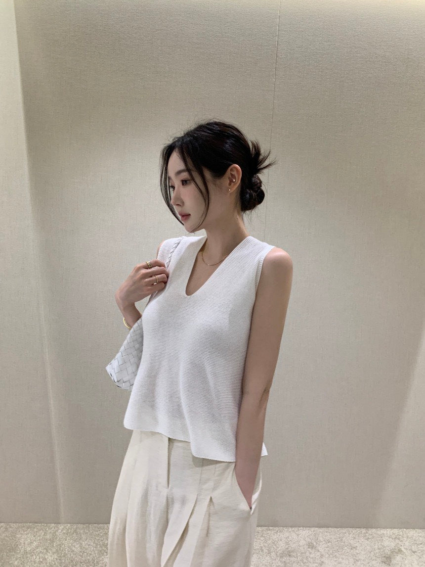 26Jun. 涼爽織紡V領後背交叉背心 白/藍