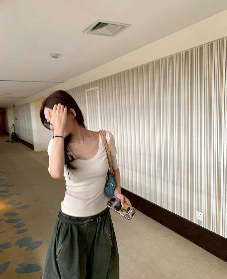 26Jun. 美式正肩U領百搭五分袖上衣 杏