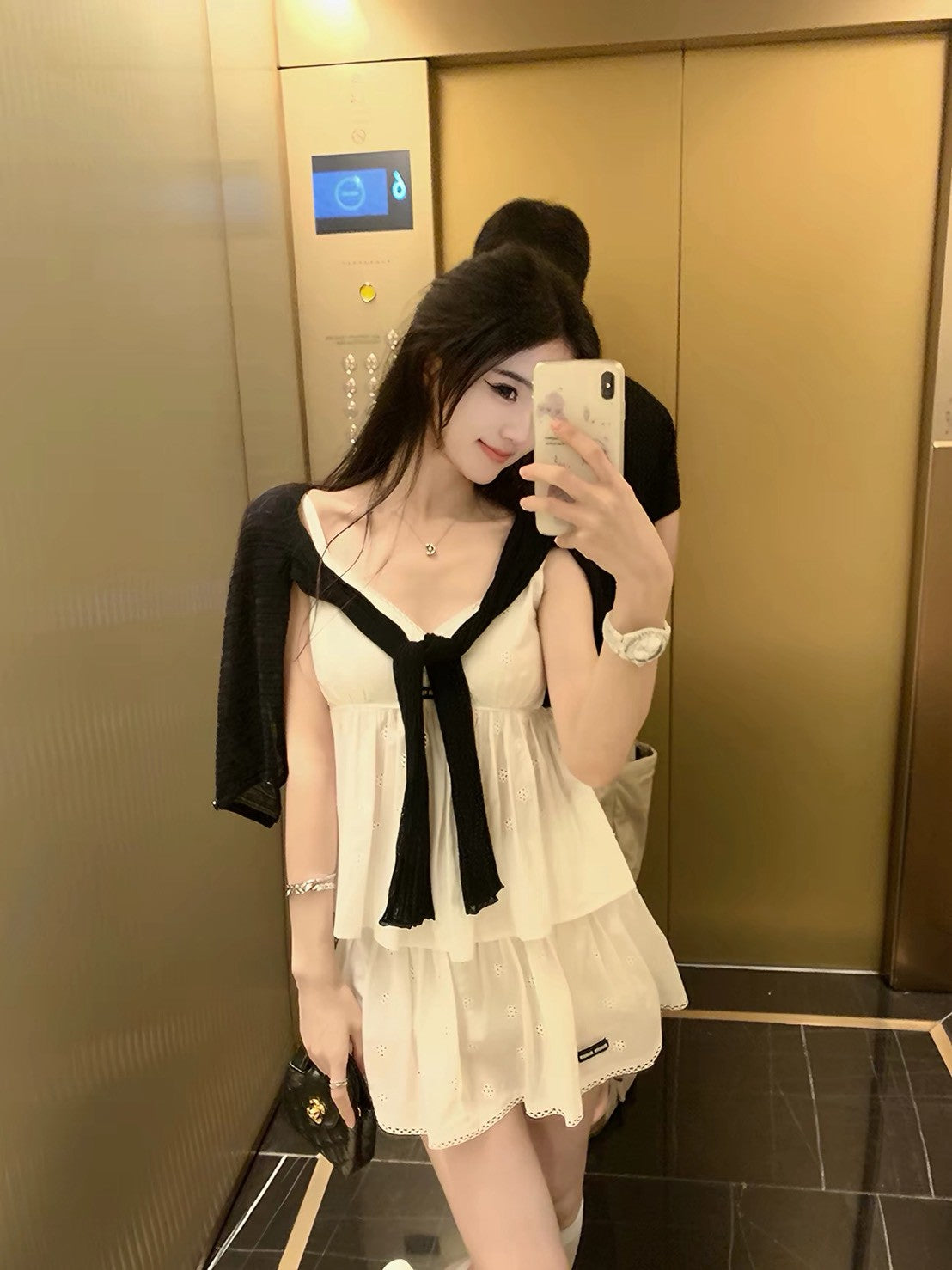 26Jul. 溫柔小白花韓女蕾絲背心半身裙 套裝