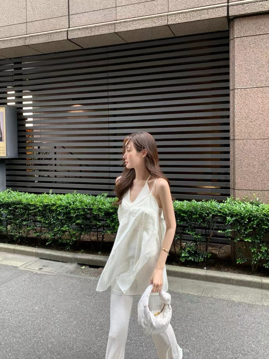26Jun. 修身v領顯瘦打底背心 白色