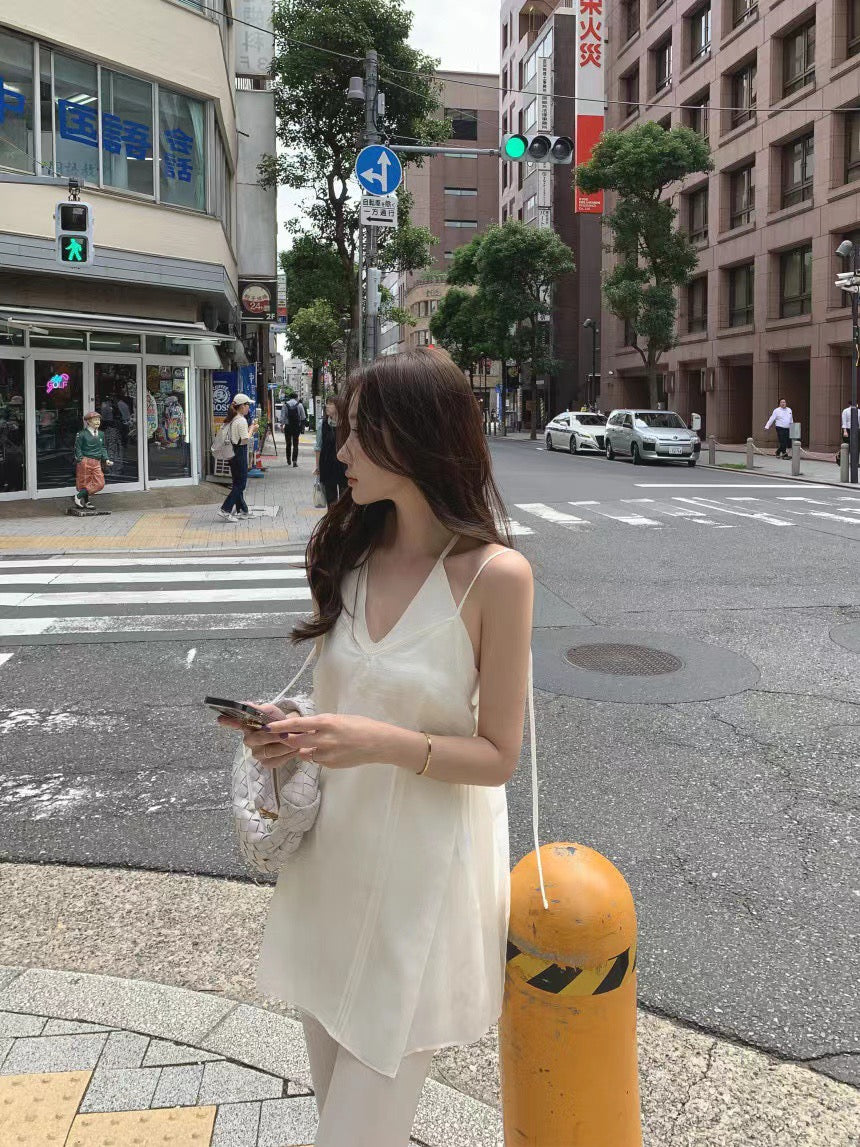26Jun. 修身v領顯瘦打底背心 白色