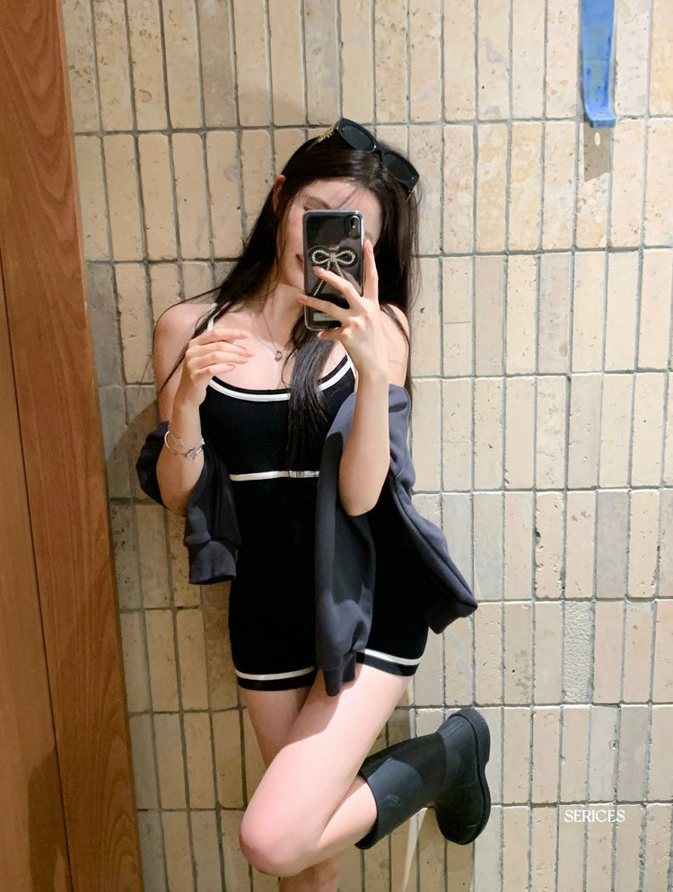 26Jun. 露思休閒慵懶私服穿搭款 斜肩上衣 內搭撞色背心 短褲