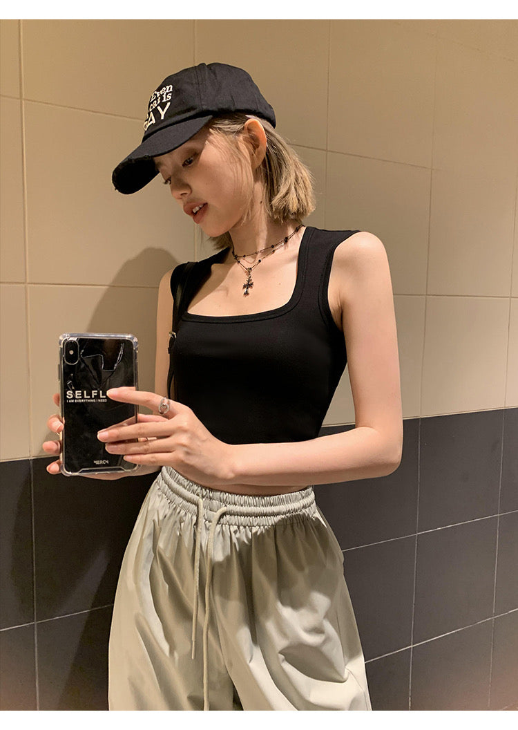 26Jun. 方領百搭短背心 黑