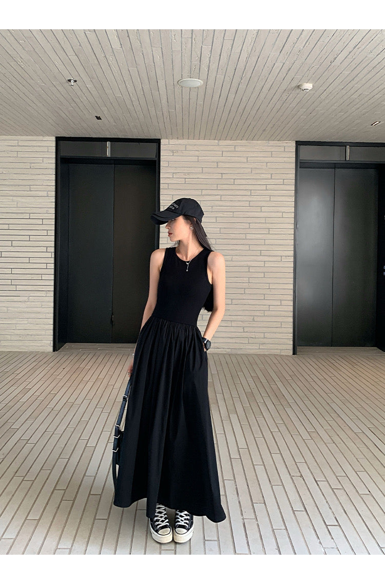 26Jun. 赫本風圓領背心式長洋裝 黑