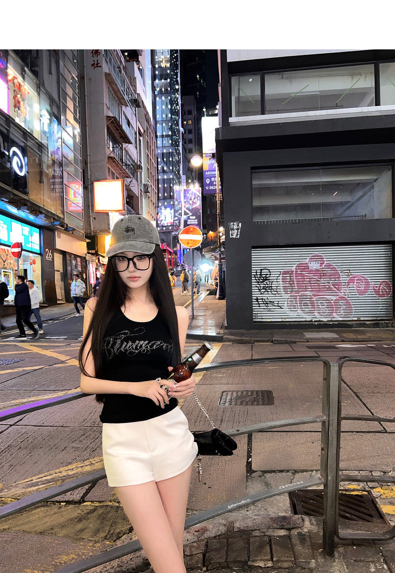 26Jun. 辣妹閃鑽字母緊身顯瘦上衣 黑/白