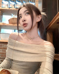 26Jun. 小細腰 氣質軟糯親膚針織一字領上衣 杏/黑