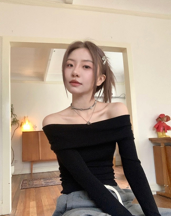 26Jun. 小細腰 氣質軟糯親膚針織一字領上衣 杏/黑