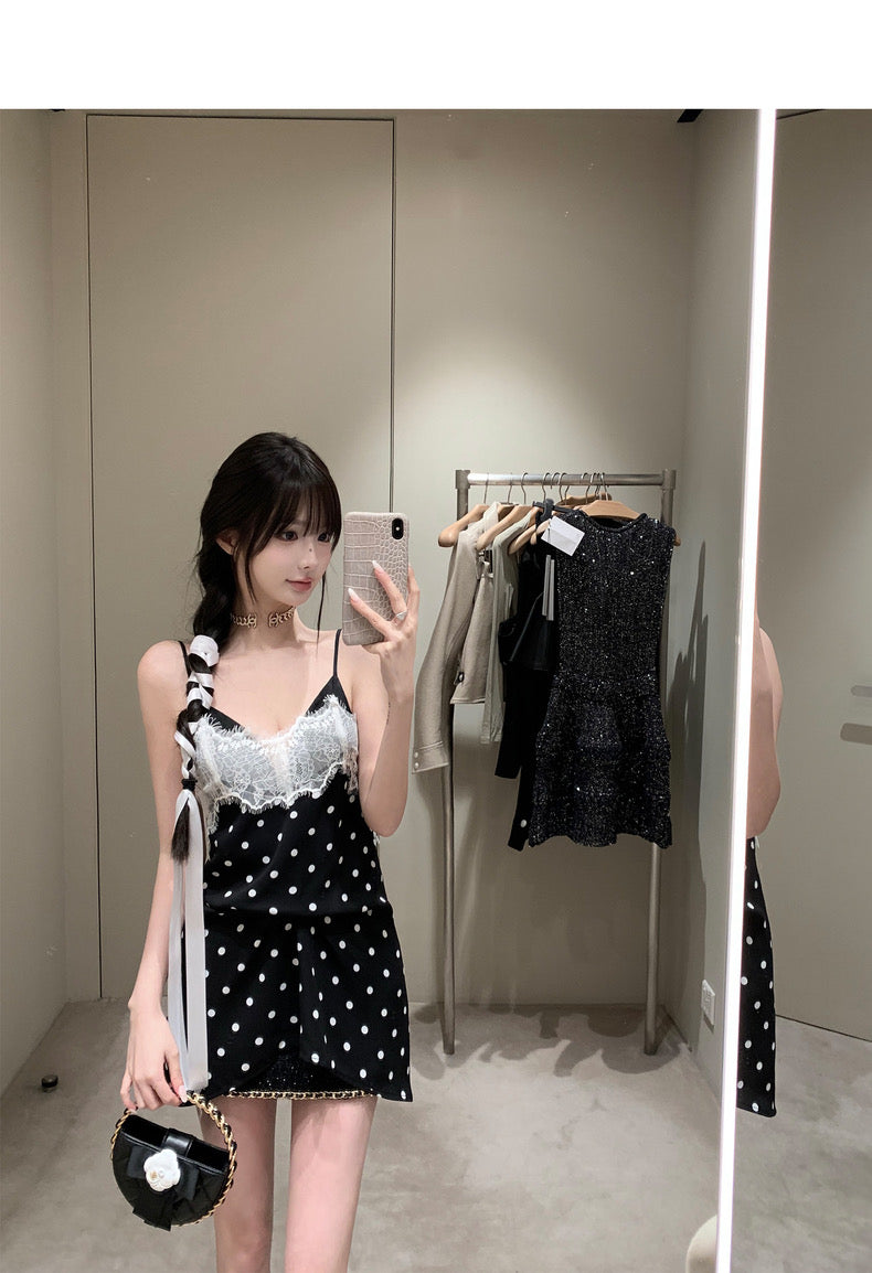 26Jun. 復古蕾絲拼接波點小黑裙