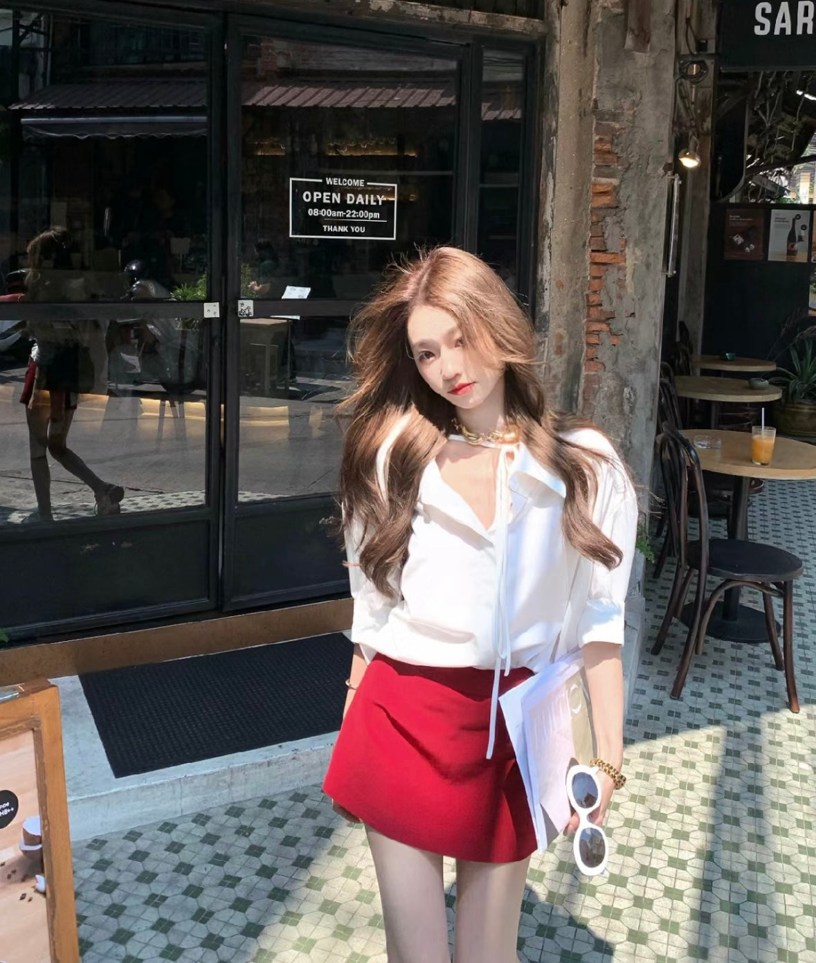 26Jun. 秀場Ancora輕奢感白襯衫 正紅半身裙