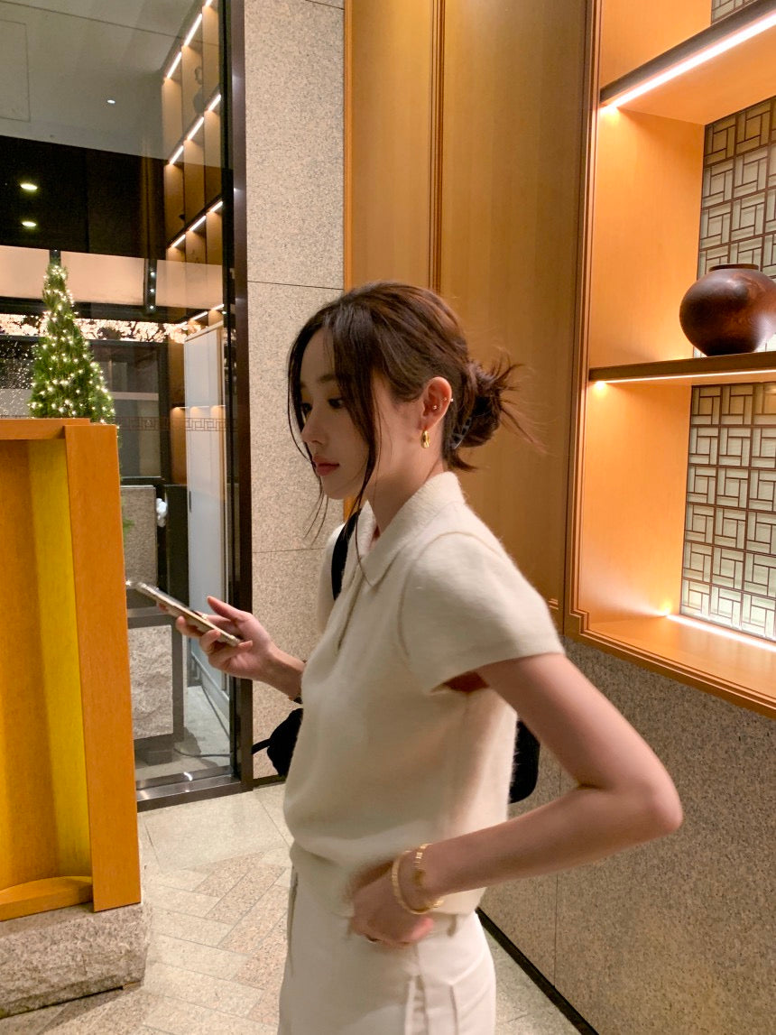 26Jun. 個性單排扣polo領小短袖針織上衣 米/灰