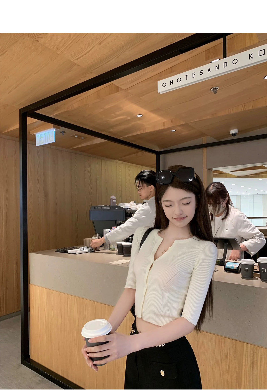 26Jun. 韓系天菜 氣質鈕扣可調緊身針織5分袖上衣 黑/白